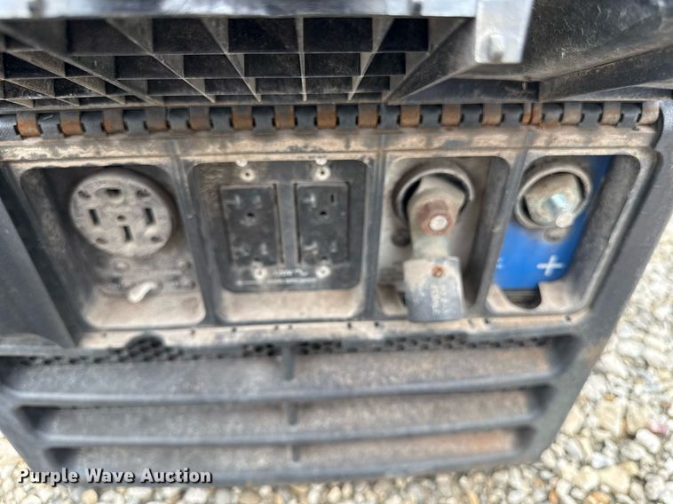 image for item DY8050 Miller Trailblazer 302 Air Pak  welder/generator