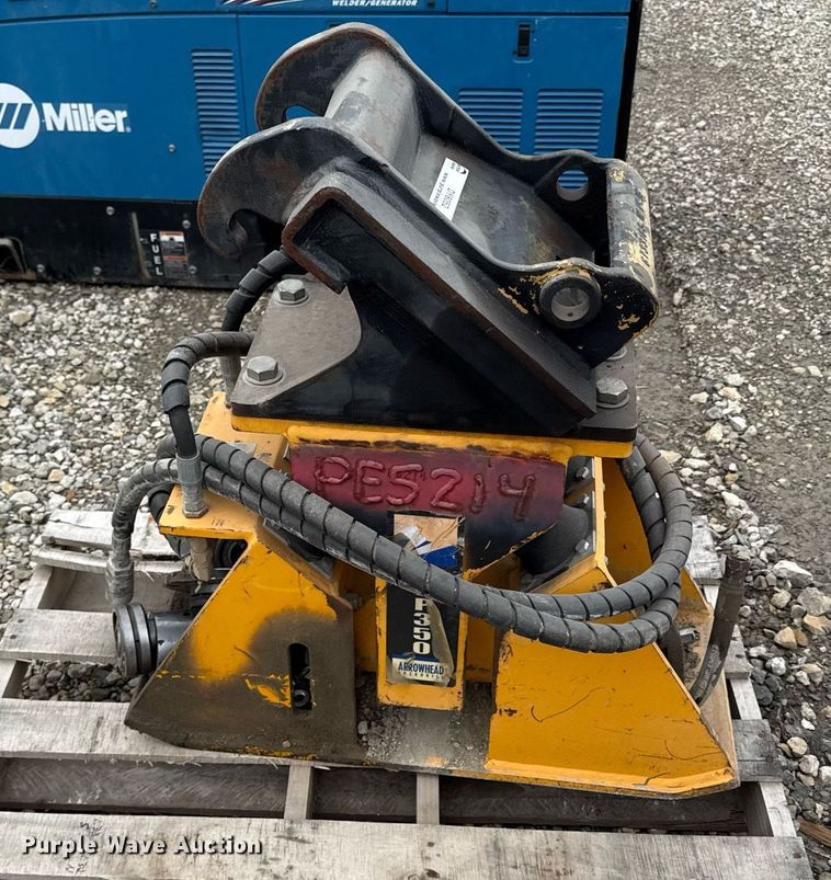 image for item DY8052 Arrowhead Rockdrill ACP350 plate compactor