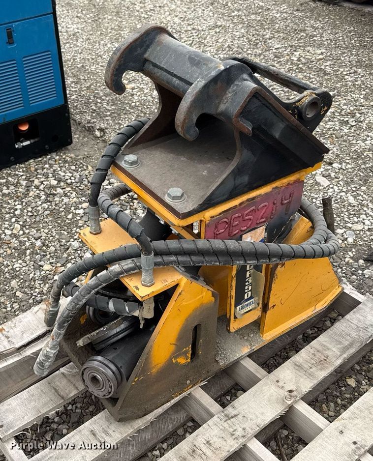 image for item DY8052 Arrowhead Rockdrill ACP350 plate compactor