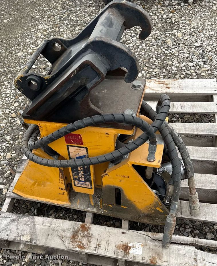 image for item DY8052 Arrowhead Rockdrill ACP350 plate compactor