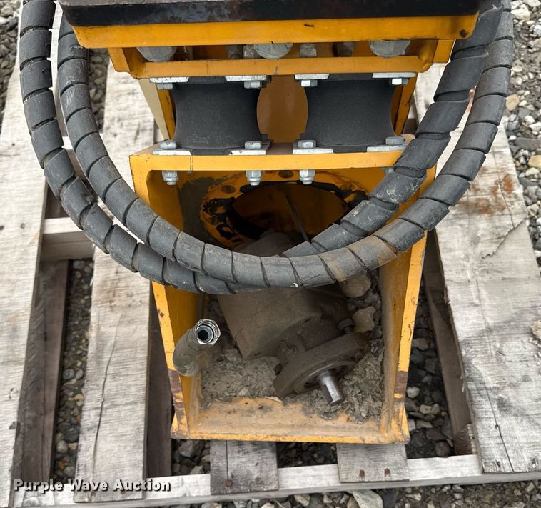 image for item DY8052 Arrowhead Rockdrill ACP350 plate compactor