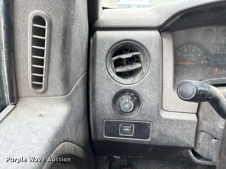 image for item DY8053 2010 Ford F150 pickup truck