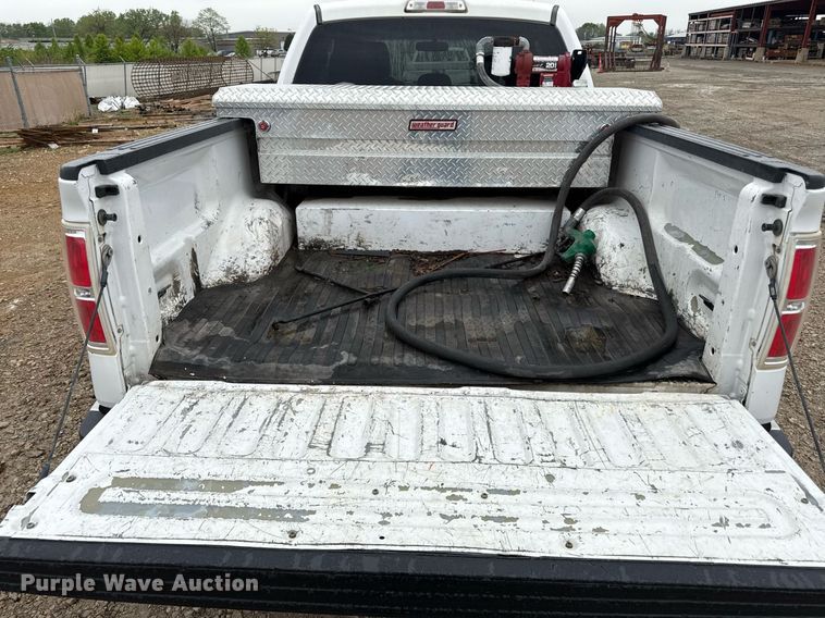 image for item DY8054 2014 Ford F150 SuperCab pickup truck