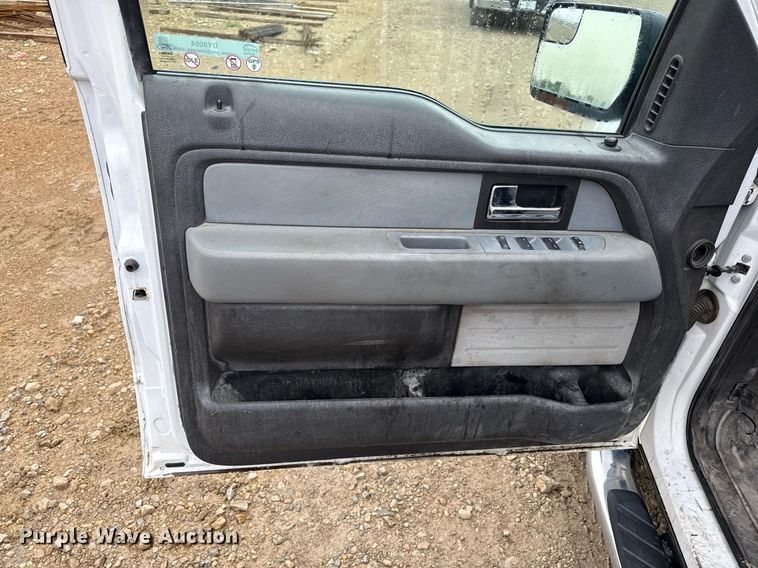 image for item DY8054 2014 Ford F150 SuperCab pickup truck