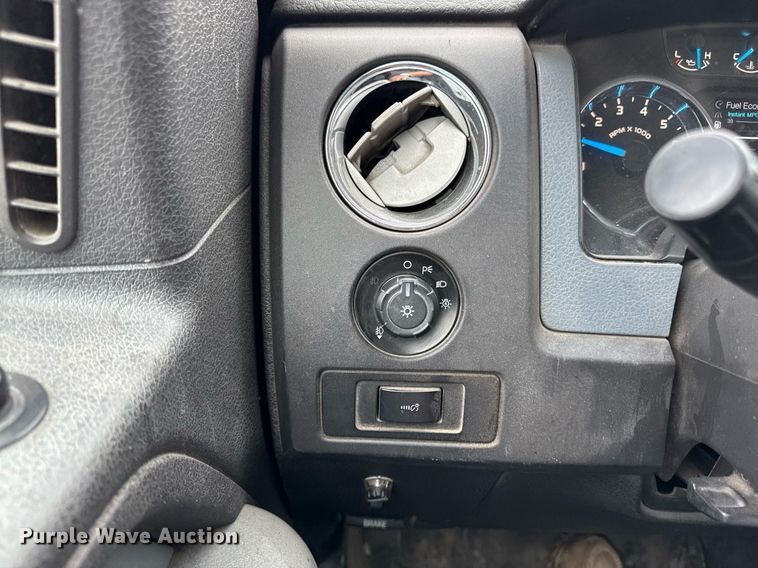 image for item DY8054 2014 Ford F150 SuperCab pickup truck