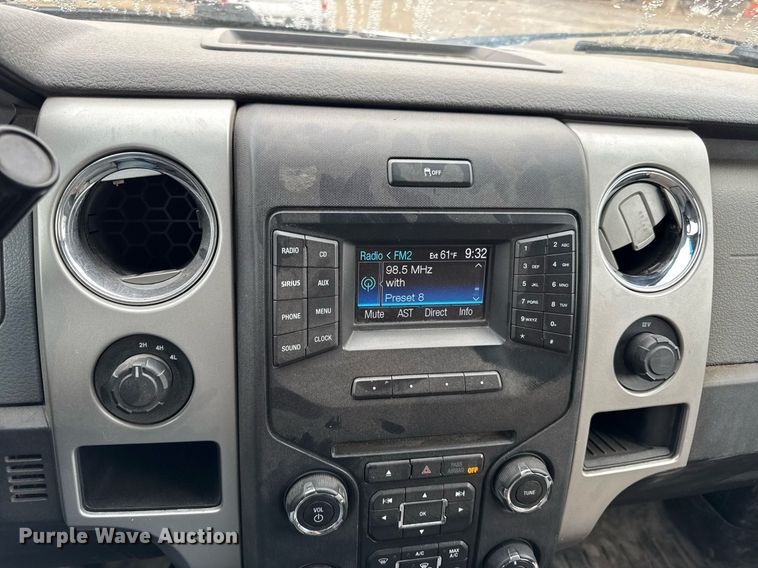 image for item DY8054 2014 Ford F150 SuperCab pickup truck