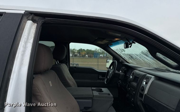 image for item DY8054 2014 Ford F150 SuperCab pickup truck