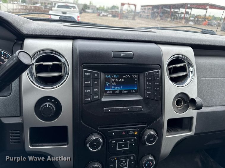 image for item DY8055 2014 Ford F150 SuperCab pickup truck