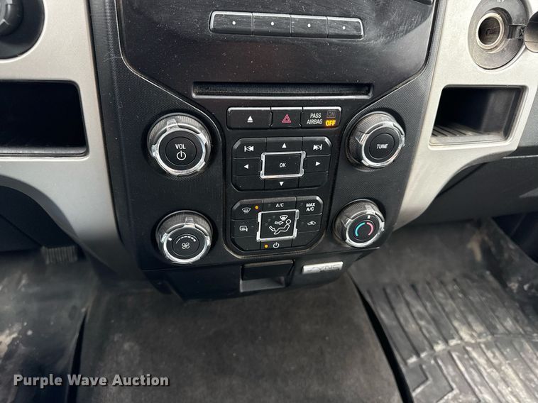 image for item DY8055 2014 Ford F150 SuperCab pickup truck