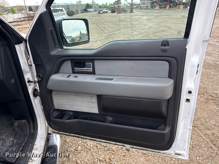 image for item DY8055 2014 Ford F150 SuperCab pickup truck