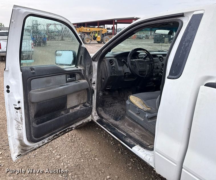 image for item DY8056 2013 Ford F150 pickup truck