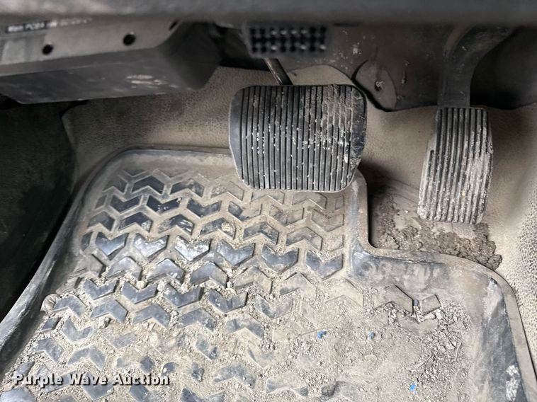 image for item DY8056 2013 Ford F150 pickup truck