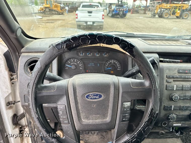 image for item DY8056 2013 Ford F150 pickup truck