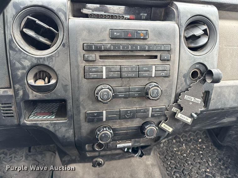 image for item DY8056 2013 Ford F150 pickup truck