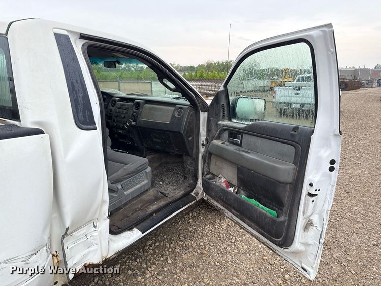 image for item DY8056 2013 Ford F150 pickup truck