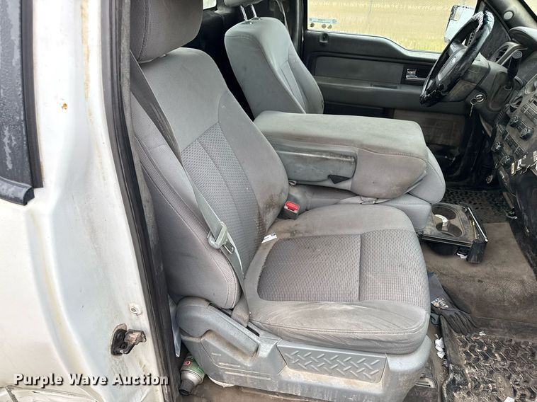 image for item DY8056 2013 Ford F150 pickup truck