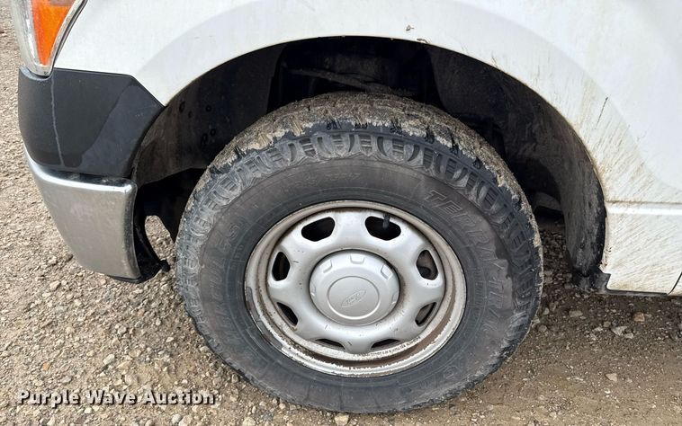 image for item DY8056 2013 Ford F150 pickup truck