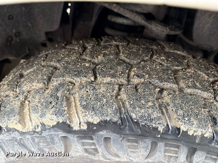 image for item DY8056 2013 Ford F150 pickup truck