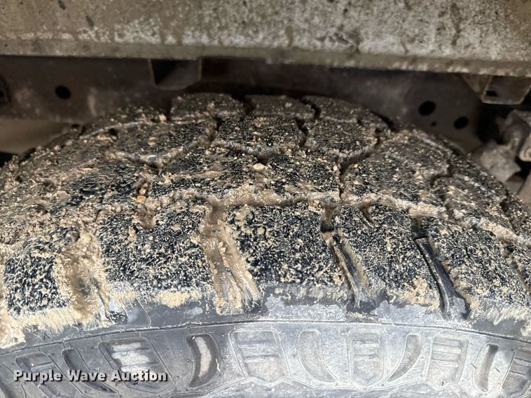 image for item DY8056 2013 Ford F150 pickup truck