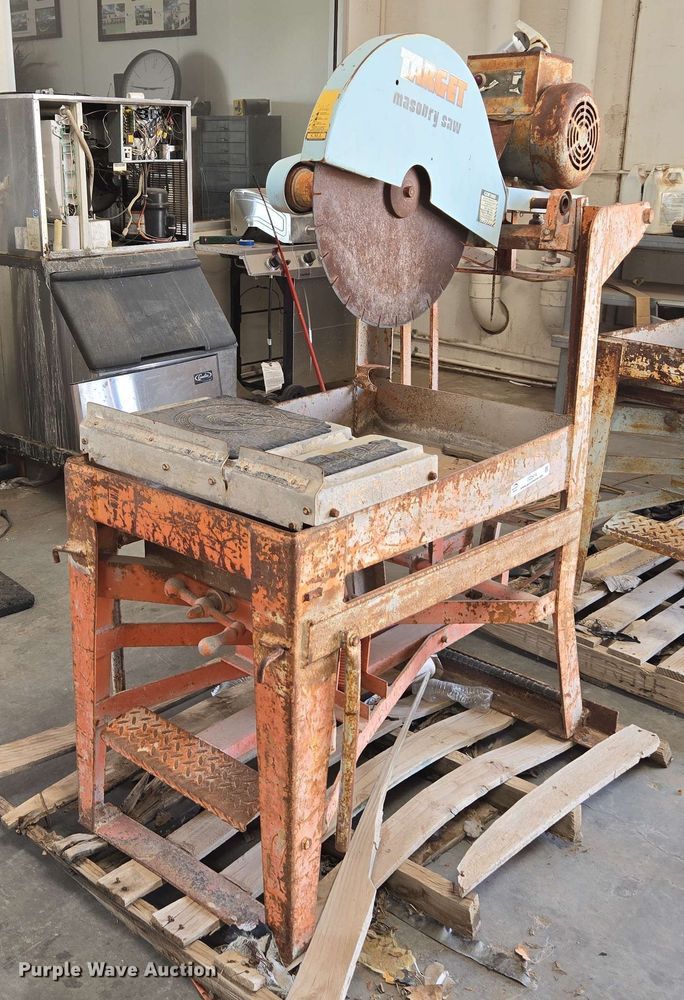 image for item DZ2974 Target masonry saw
