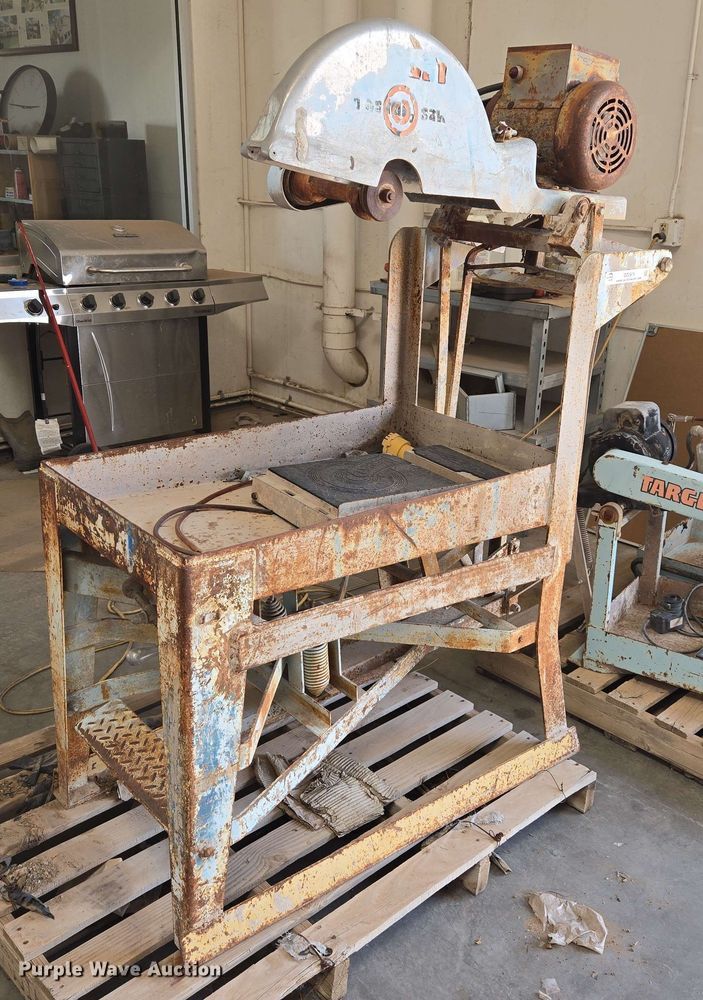 image for item DZ2975 Target masonry saw