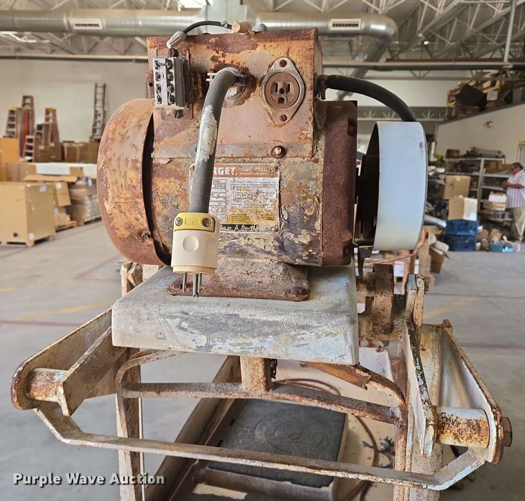 image for item DZ2975 Target masonry saw