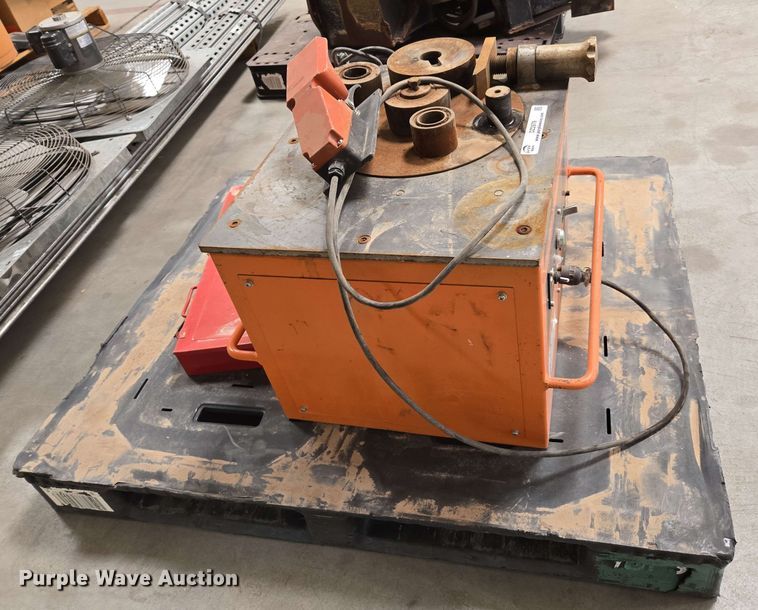 image for item DZ2978 Diamond DBD-32X  portable rebar bender