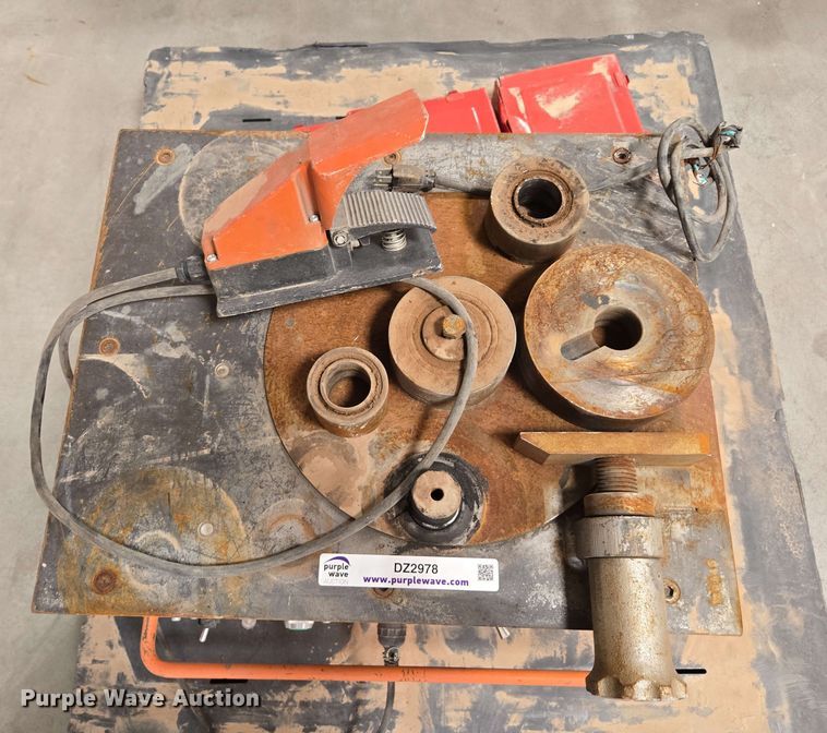 image for item DZ2978 Diamond DBD-32X  portable rebar bender