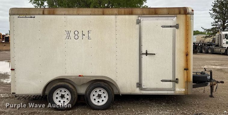 image for item DZ4001 2010 Doo Little enclosed cargo trailer