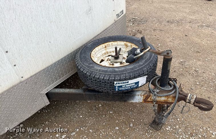 image for item DZ4001 2010 Doo Little enclosed cargo trailer