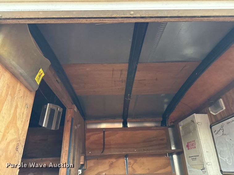 image for item DZ4001 2010 Doo Little enclosed cargo trailer