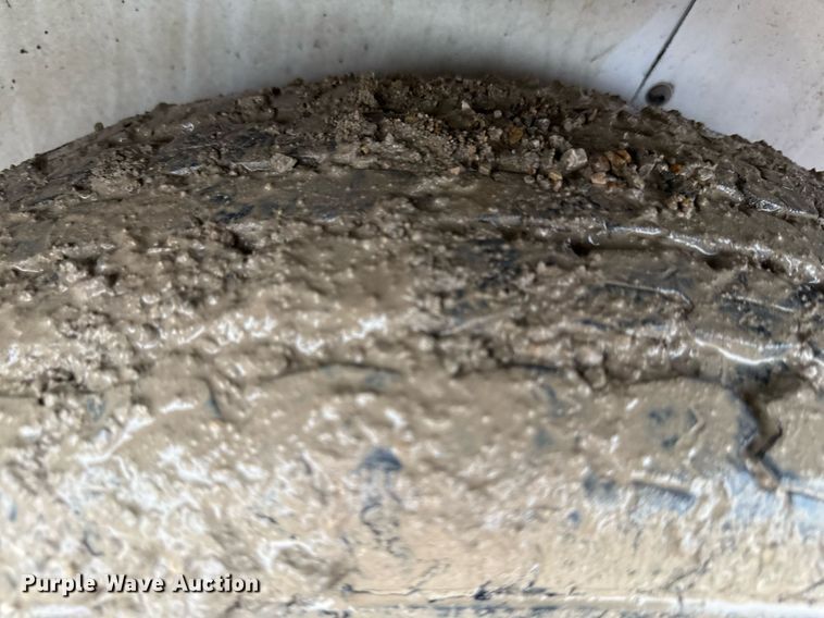 image for item DZ4001 2010 Doo Little enclosed cargo trailer