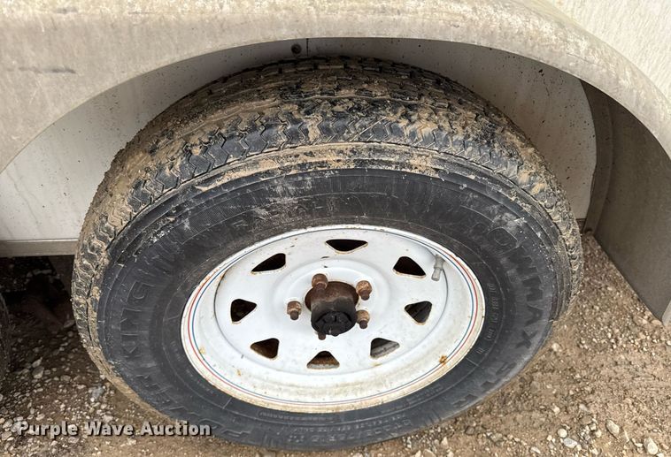 image for item DZ4001 2010 Doo Little enclosed cargo trailer