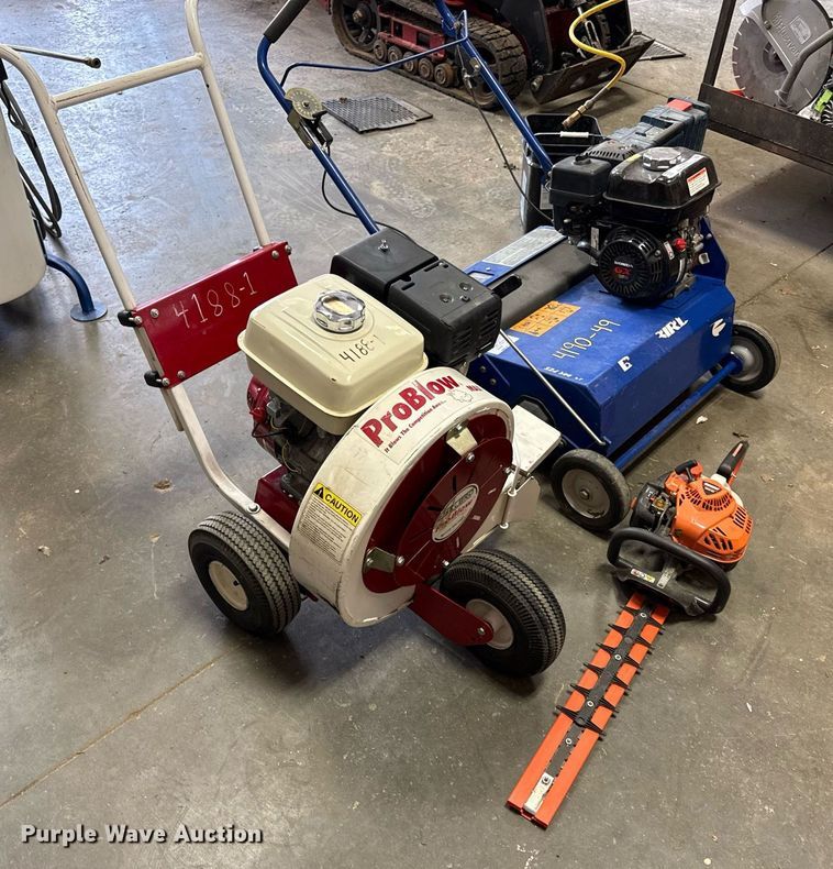 image for item DZ4004 Lawn equipment