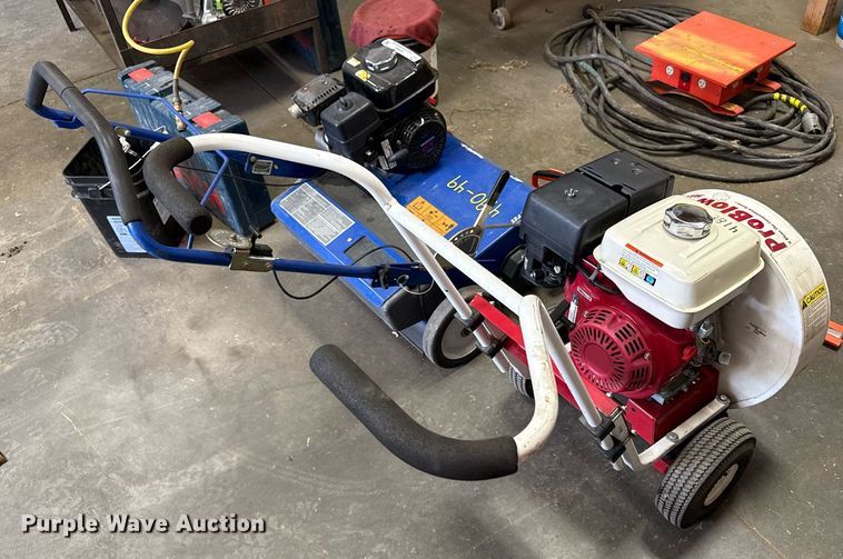 image for item DZ4004 Lawn equipment