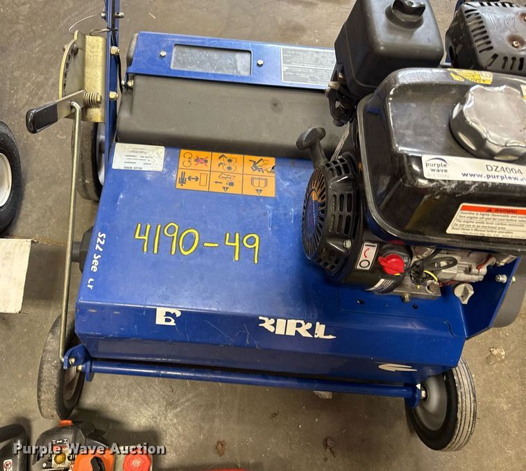 image for item DZ4004 Lawn equipment