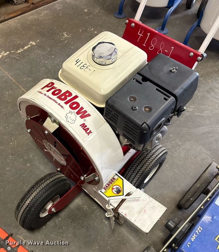 image for item DZ4004 Lawn equipment