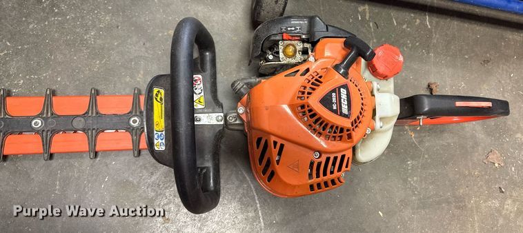 image for item DZ4004 Lawn equipment