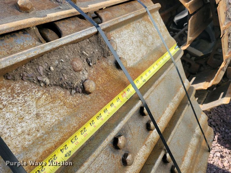 image for item EA2421 Komatsu D61  dozer undercarriage parts