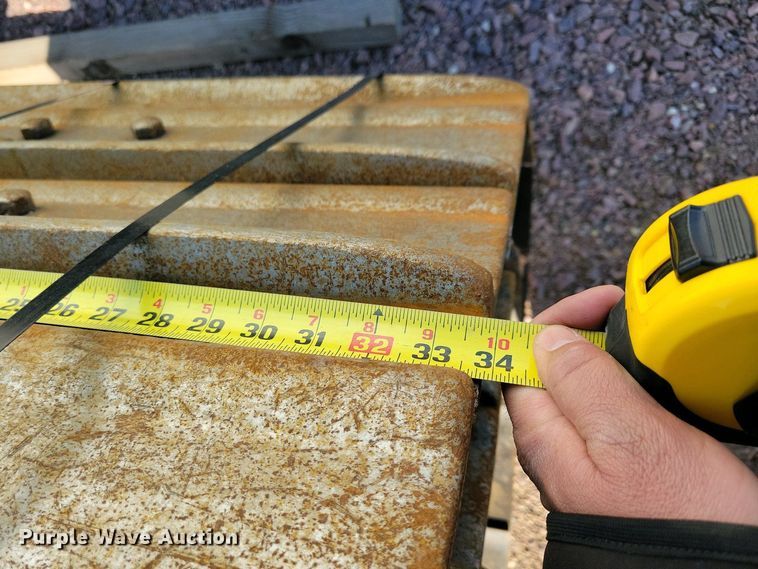 image for item EA2421 Komatsu D61  dozer undercarriage parts