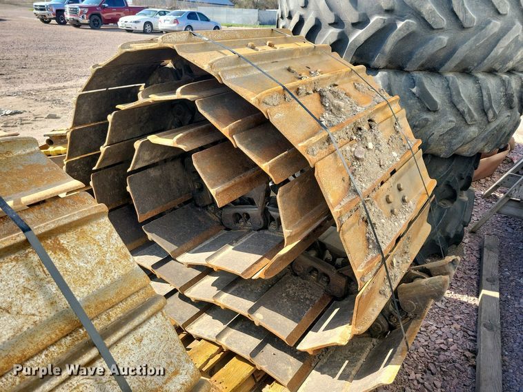 image for item EA2421 Komatsu D61  dozer undercarriage parts