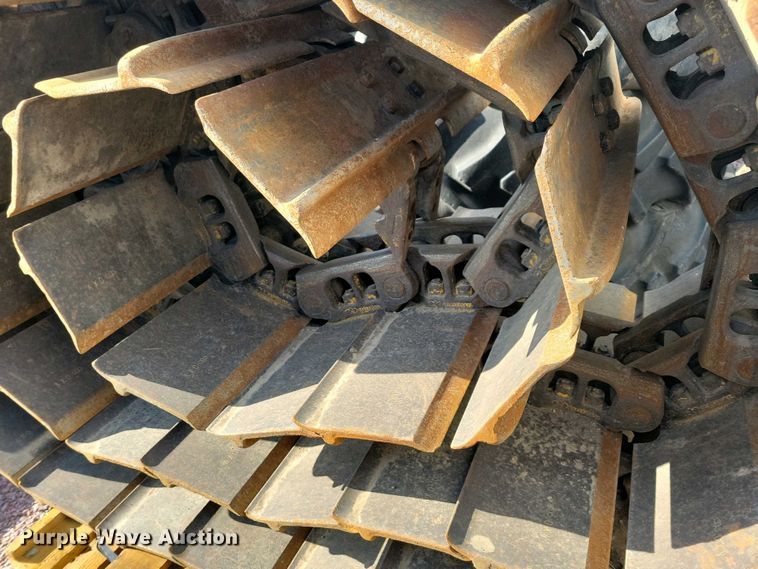 image for item EA2421 Komatsu D61  dozer undercarriage parts