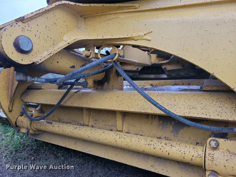 image for item EA2430 2002 John Deere 770CH Series II motor grader