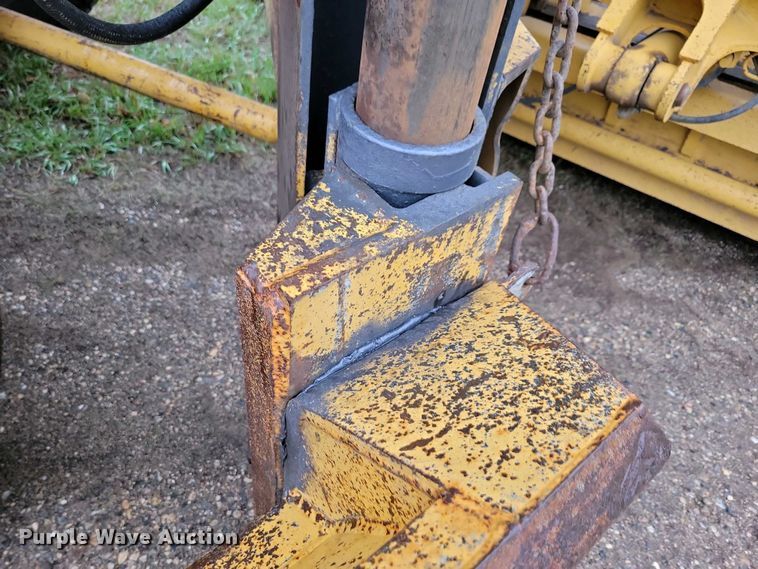 image for item EA2430 2002 John Deere 770CH Series II motor grader