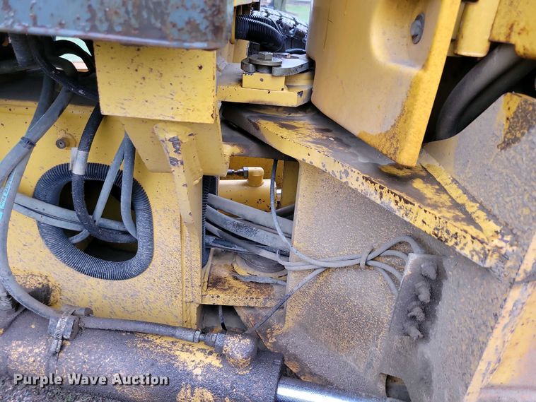 image for item EA2430 2002 John Deere 770CH Series II motor grader