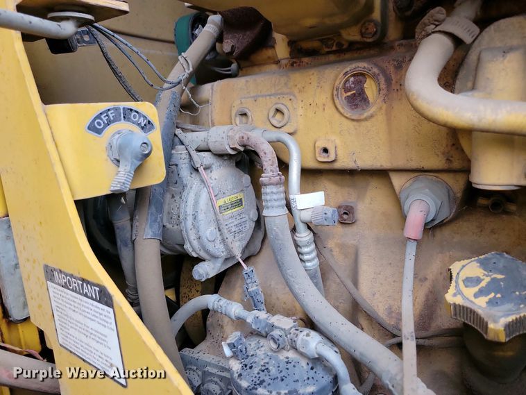 image for item EA2430 2002 John Deere 770CH Series II motor grader