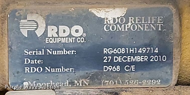 image for item EA2430 2002 John Deere 770CH Series II motor grader