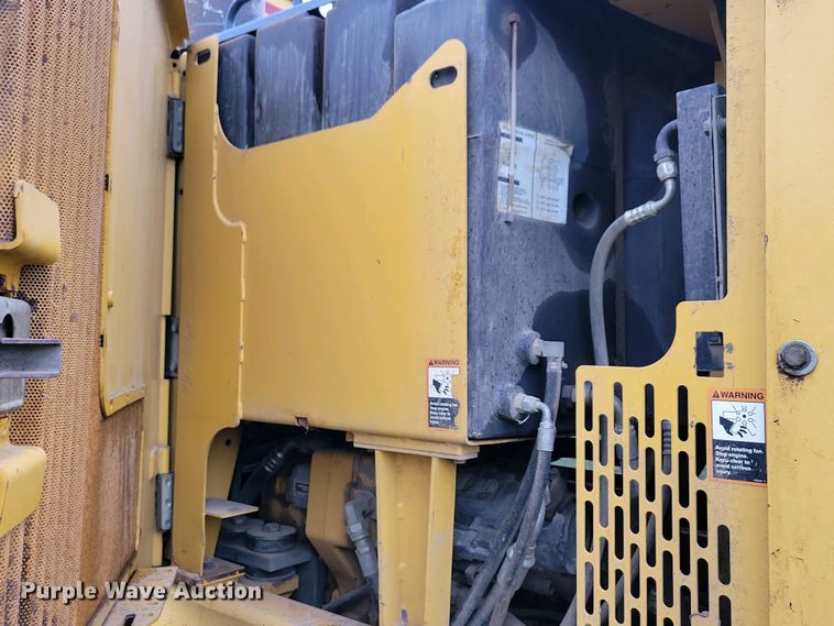 image for item EA2430 2002 John Deere 770CH Series II motor grader