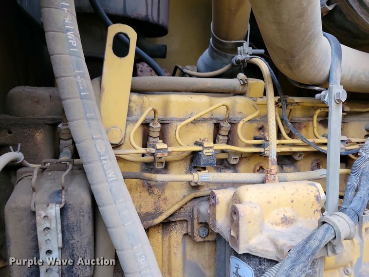 image for item EA2430 2002 John Deere 770CH Series II motor grader