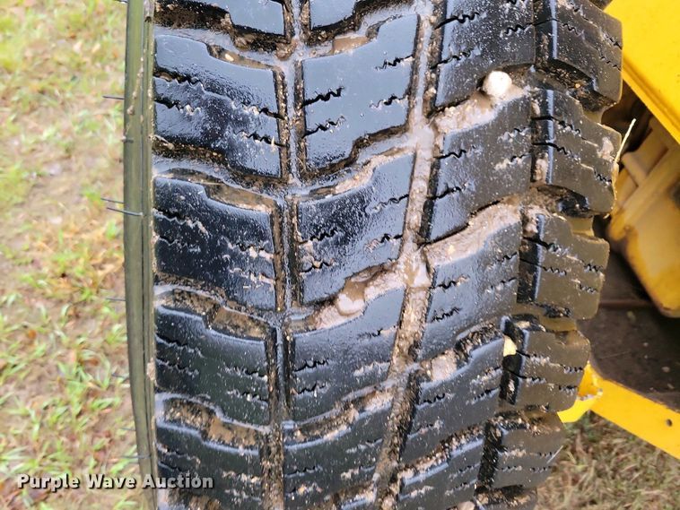 image for item EA2430 2002 John Deere 770CH Series II motor grader